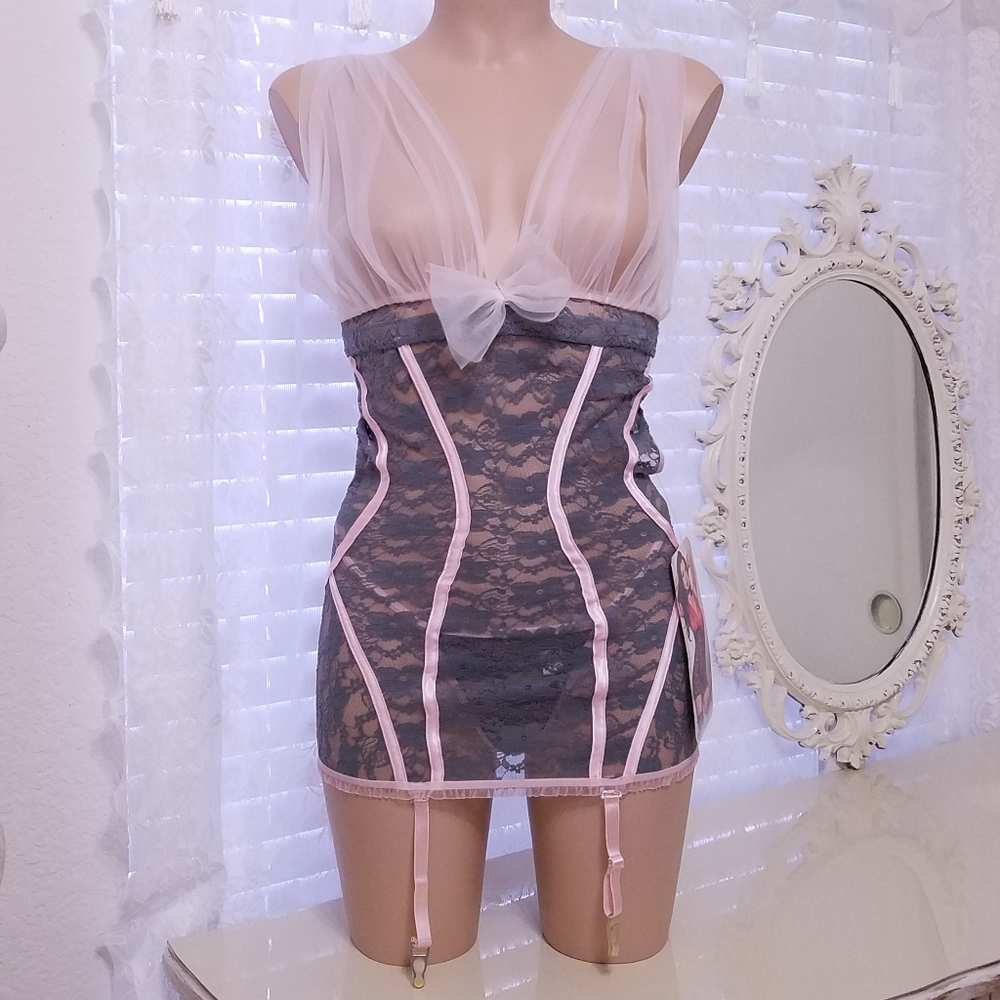 Love this color combo from Shirley of Hollywood Teddy